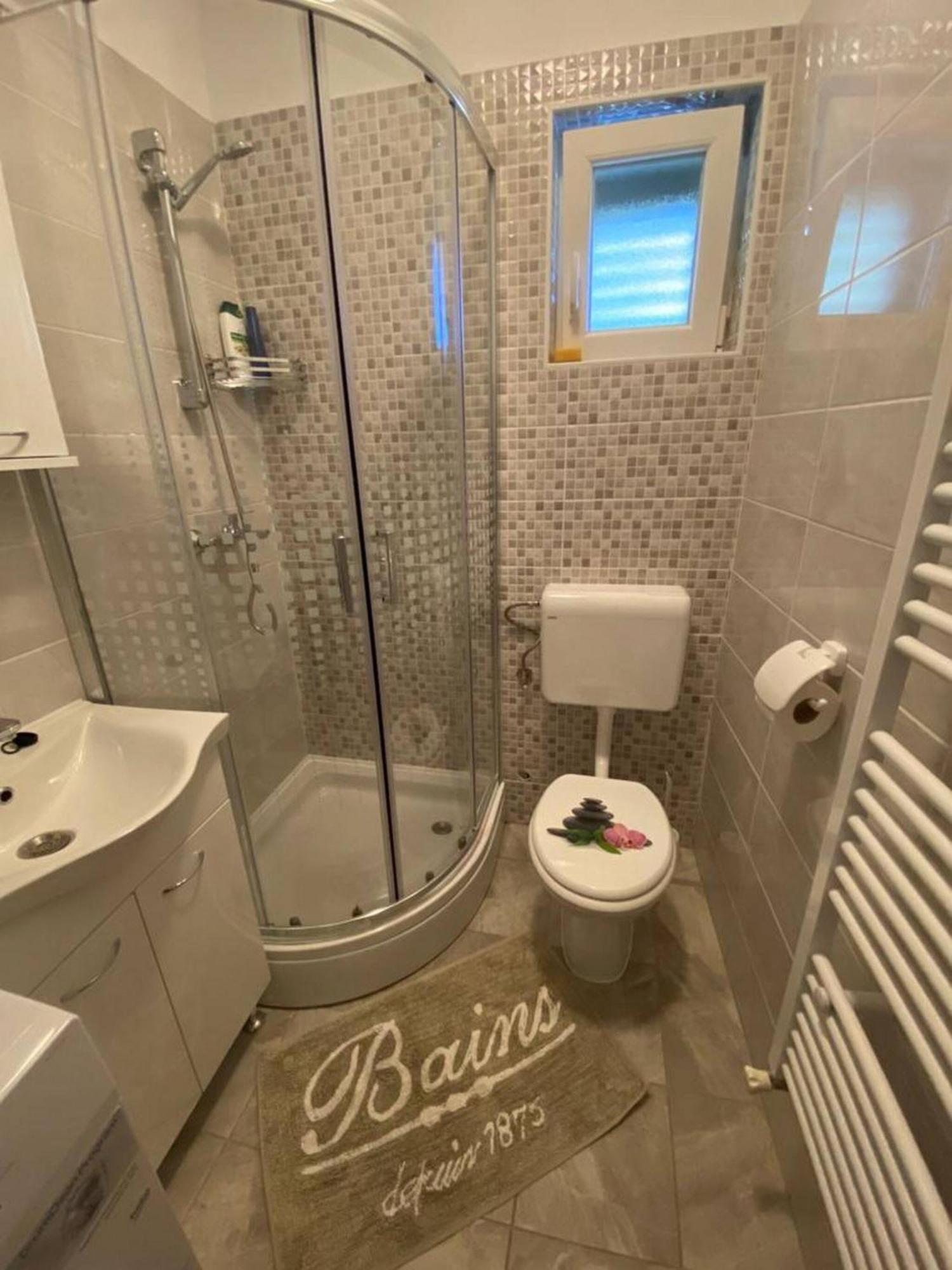 Rural Apartment Ante Drnis Ngoại thất bức ảnh